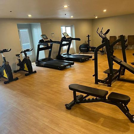 Chic City Nook At Victoria Sports マニラ市 エクステリア 写真